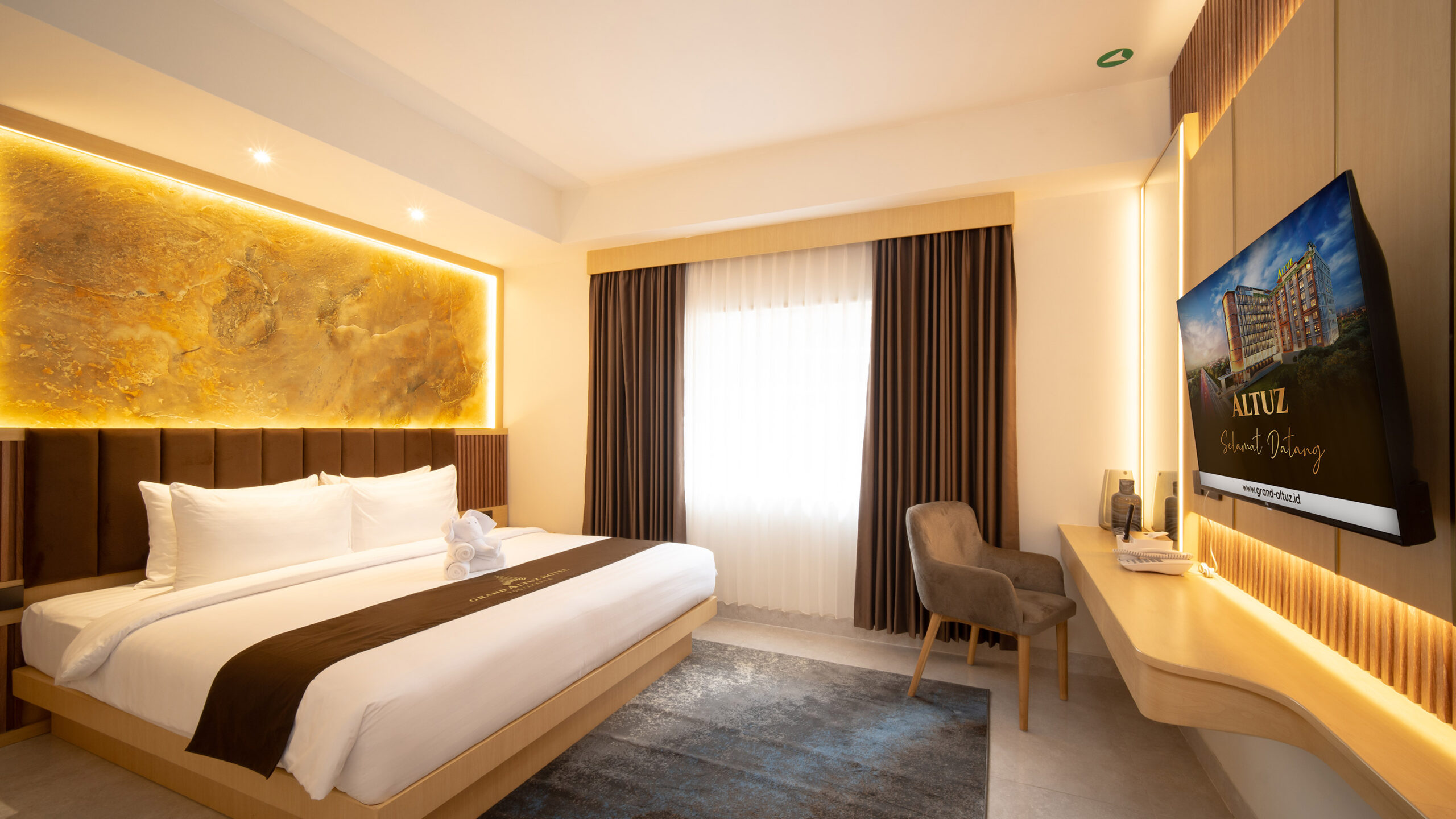 suite-room-grand-altuz-hotel-yogyakarta-2
